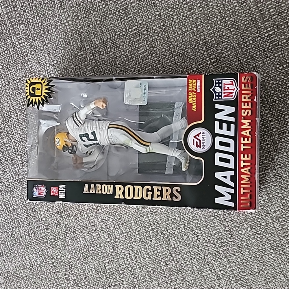 NEW! Aaron Rodgers Madden Ultimate Team Series figurine
